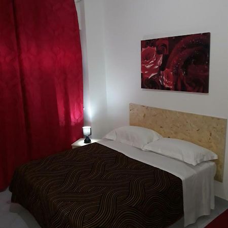 Rooms Center Wolf - Matrimoniale E Comunicanti Matera Ngoại thất bức ảnh
