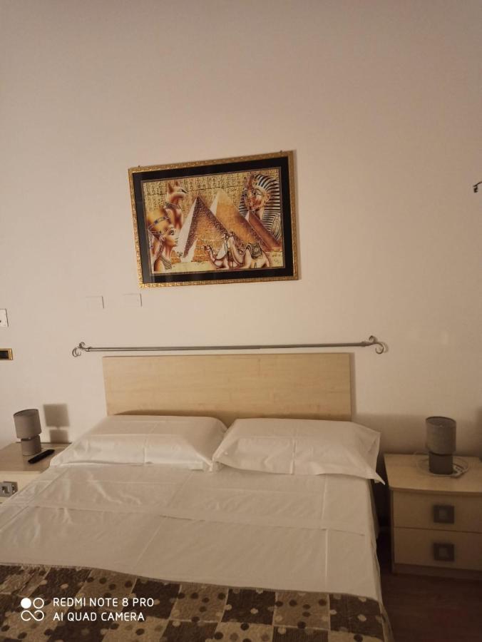 Rooms Center Wolf - Matrimoniale E Comunicanti Matera Ngoại thất bức ảnh