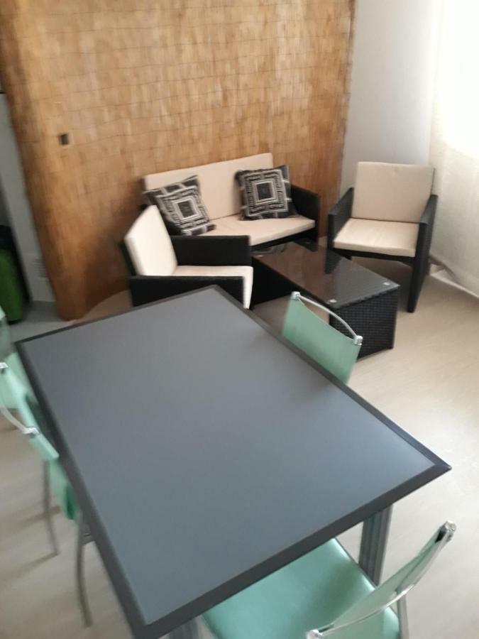 Rooms Center Wolf - Matrimoniale E Comunicanti Matera Ngoại thất bức ảnh