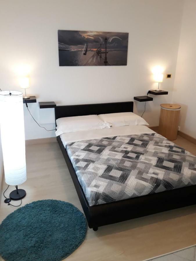 Rooms Center Wolf - Matrimoniale E Comunicanti Matera Ngoại thất bức ảnh